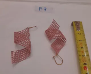 Pendientes vintage rosa en espiral