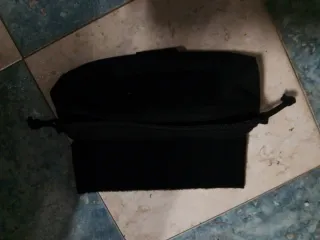 Drop down nera con laccio porta tourniquet