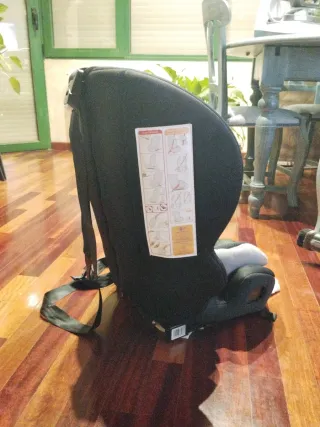 Silla de coche Penguin, grupos 1, 2 y 3. Isofix.