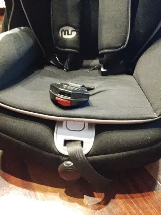 Silla de coche Penguin, grupos 1, 2 y 3. Isofix.