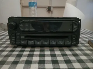 Radio CD Coche Chrysler Voyager.