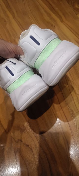 Zapatillas Adidas Ozelia Mujer