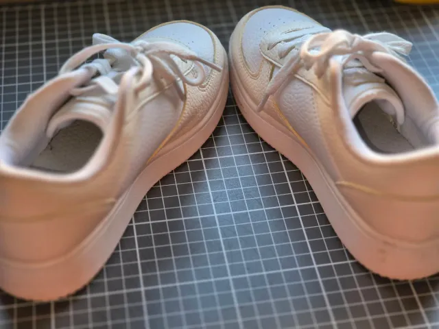 Zapatillas niño Fila blancas talla 34