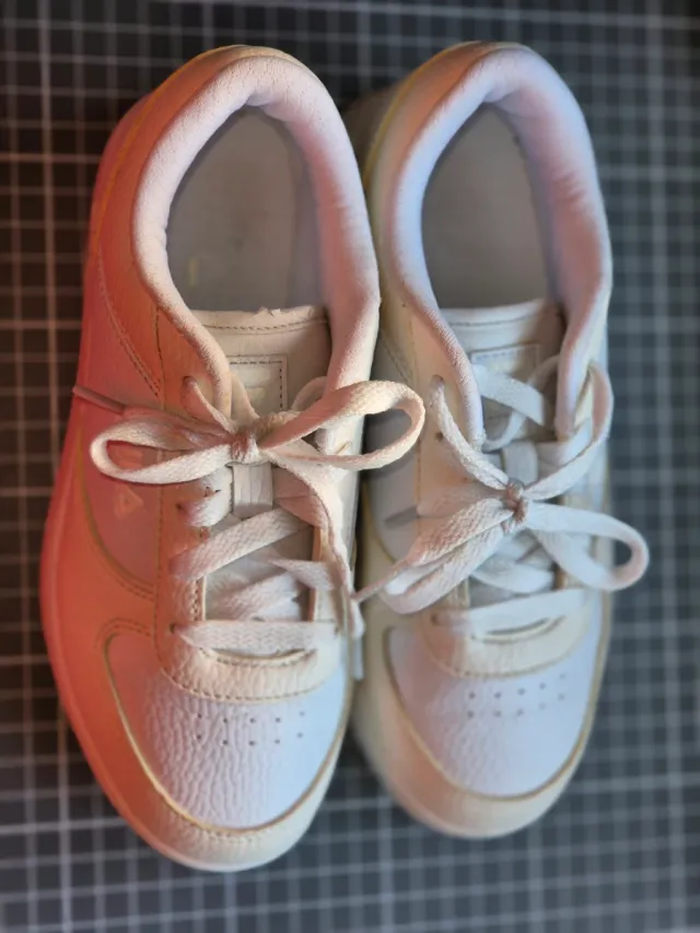 Zapatillas niño Fila blancas talla 34