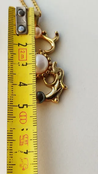 Collar vintage chapado en oro con perlas naturales