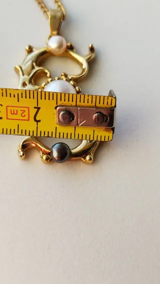 Collar vintage chapado en oro con perlas naturales