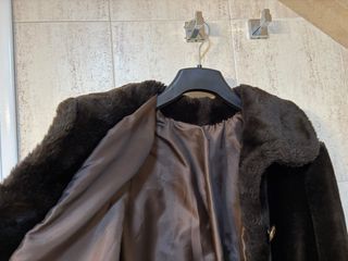 Chaquetón de pelo marrón chocolate