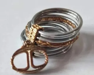 Conjunto de pulseras y anillo Golffiel