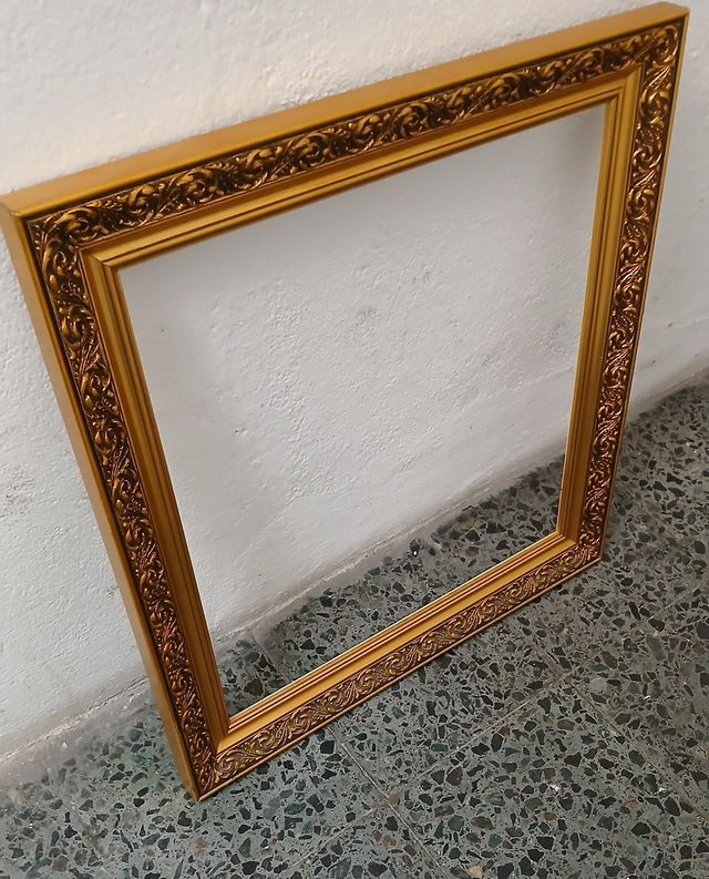 Marco de madera labrado