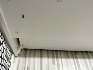 Arcón Ikea Smastad con cojín