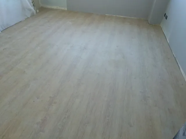 Instalador de tarima y vinilo