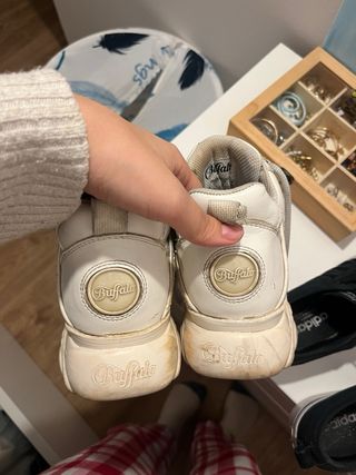 Bambas Buffalo blancas talla 39