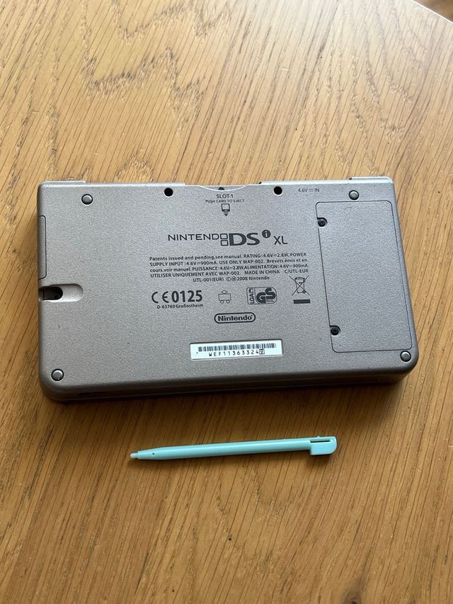 Nintendo DSi XL Negra Gris edición limitada