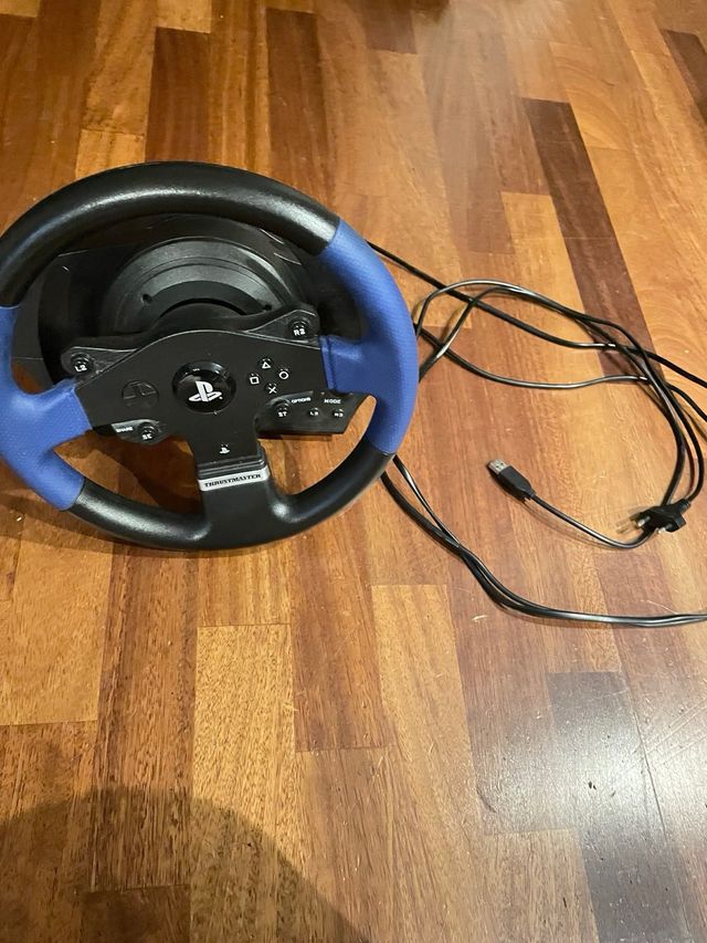 Thrustmaster T150 Volante + Pedales PS4/PC