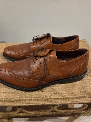 Zapatos de vestir marrones