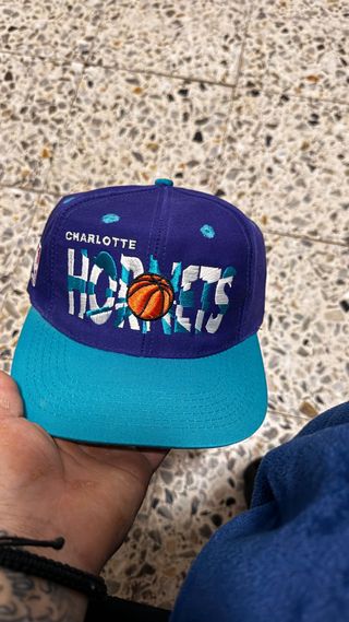 Gorra Charlotte Hornets Morada y Turquesa