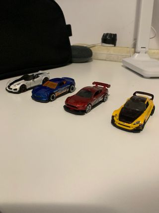 4 Coches Deportivos Hot Wheels