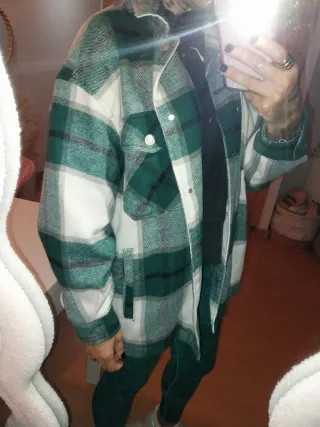 Chaqueta Zara cuadros verde y blanco Talla S