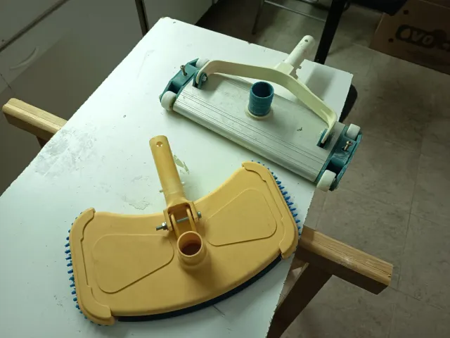 Cepillo Limpiafondos Piscina