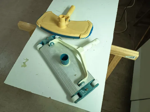 Cepillo Limpiafondos Piscina