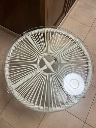 Mesa auxiliar redonda ratán y cristal