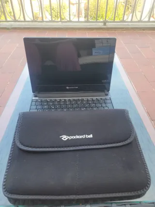 Mini Portátil Packard Bell + Funda Transporte
