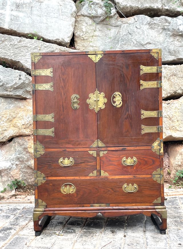 Gabinete Bandaji Coreano Tansu in legno e metallo