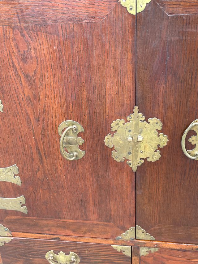 Gabinete Bandaji Coreano Tansu in legno e metallo