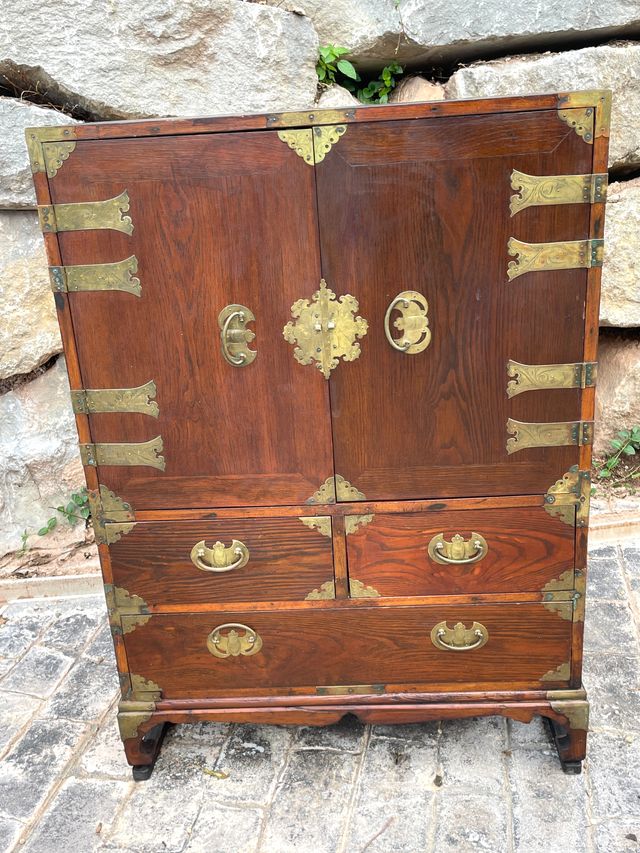 Gabinete Bandaji Coreano Tansu in legno e metallo