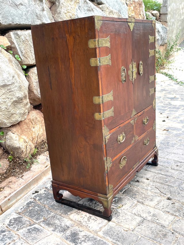 Gabinete Bandaji Coreano Tansu in legno e metallo