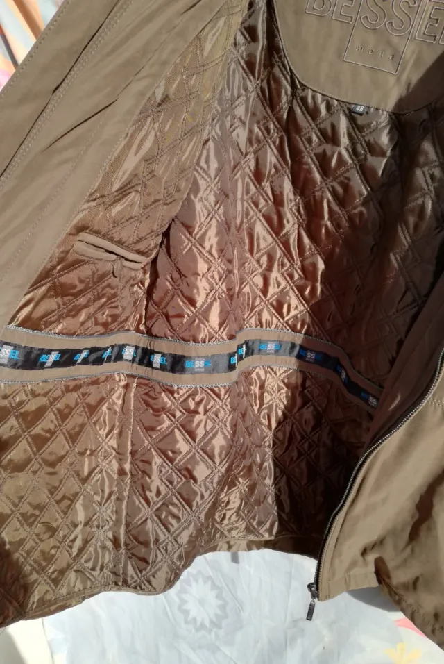 ABRIGO ACOLCHADO MARRÓN