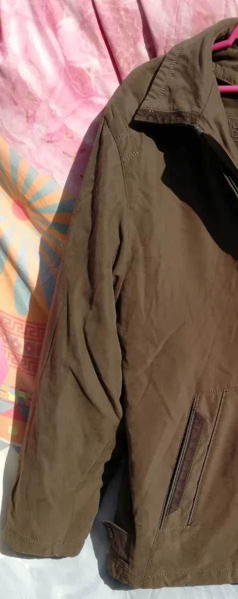 ABRIGO ACOLCHADO MARRÓN