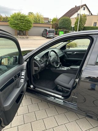 Mercedes-Benz C220 2010