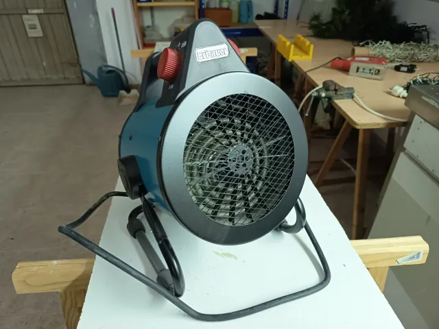 Calefactor Eléctrico Erbauer