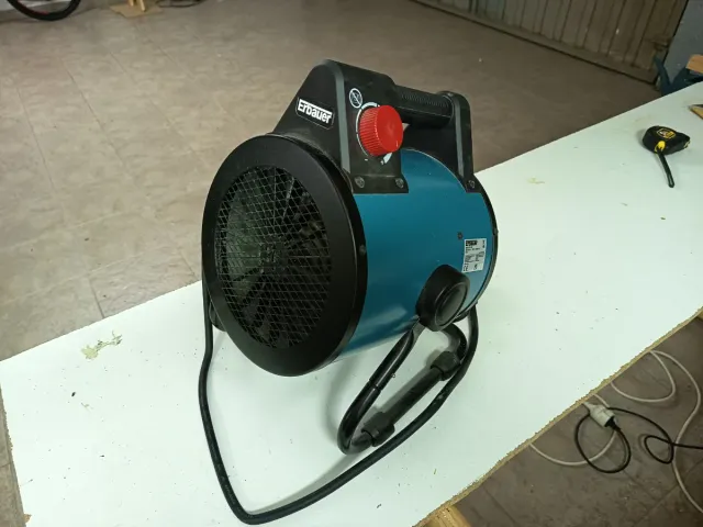 Calefactor Eléctrico Erbauer