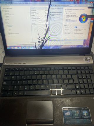 Portátil Asus X84J i7 4GB RAM Windows 7