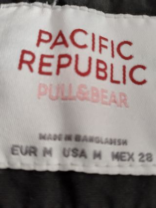 Canguro Pull&Bear Negra Talla M