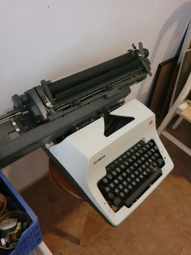 Máquina de escribir Olympia