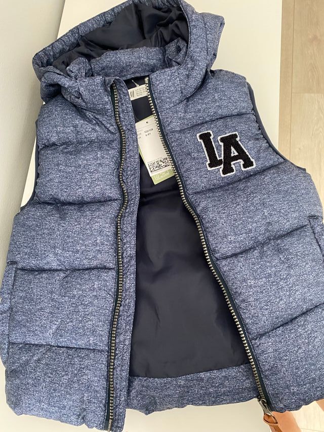 Chaleco HM 6-8 años sin estrenar