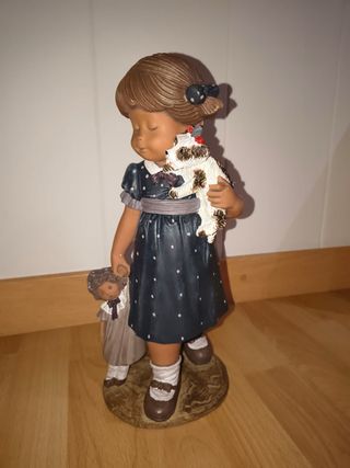 Figura Nadal niña con muñeca y perro