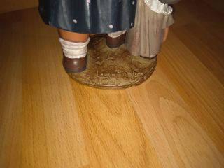 Figura Nadal niña con muñeca y perro