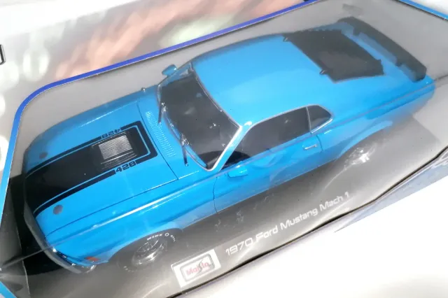 FORD MUSTANG MACH 1 MAISTO ESCALA 1:18