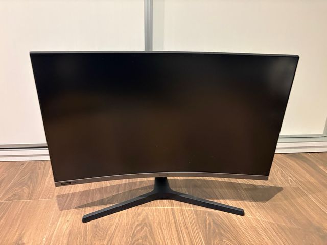 Monitor Gaming Curvo 27 FHD 240Hz 4ms