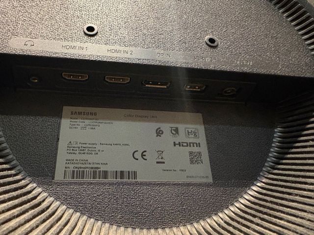 Monitor Gaming Curvo 27 FHD 240Hz 4ms