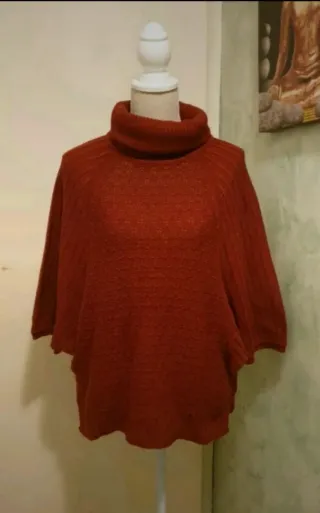 Poncho Mujer Encuentro Talla S/M, color rojo