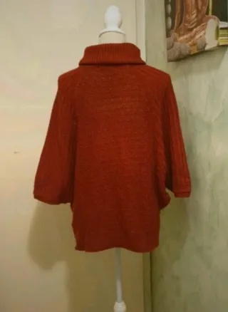 Poncho Mujer Encuentro Talla S/M, color rojo