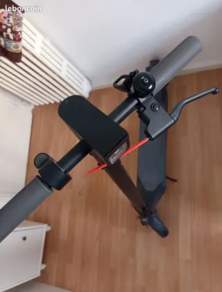 Patinete Eléctrico con Cargador y Factura