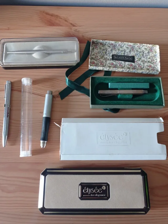 Lote bolígrafo y plumas LALEX y Elysee