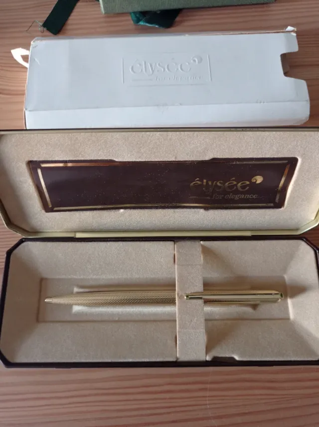 Lote bolígrafo y plumas LALEX y Elysee