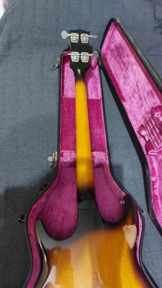 Bajo Gibson Ripper 1976